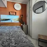 Apartman Moderne Pres De La Avec Parking Gratuit
